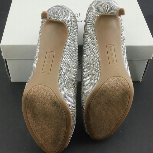 Bandolino Rainaa Gold Pump Women's Size 8.5M - Picture 3 of 6